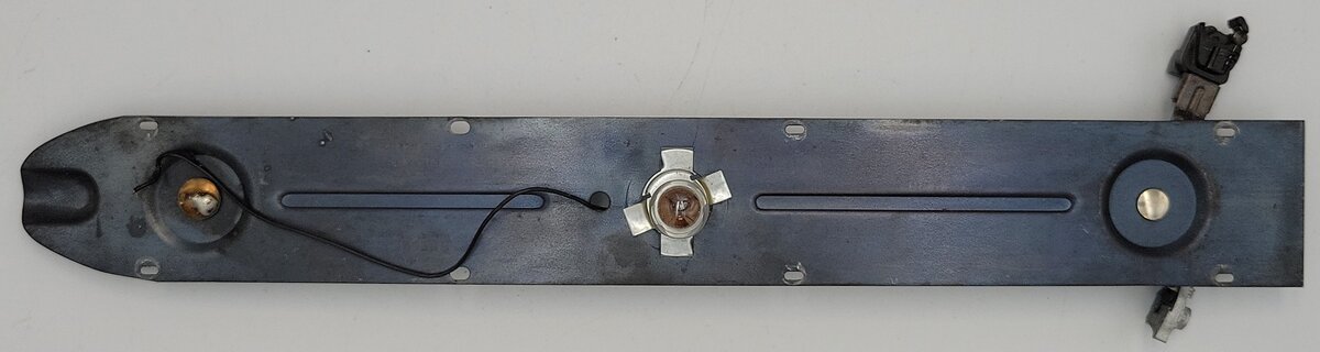 American Flyer 49503-501 S Observation Car Frame w/ Lamp Socket & Truck Frames