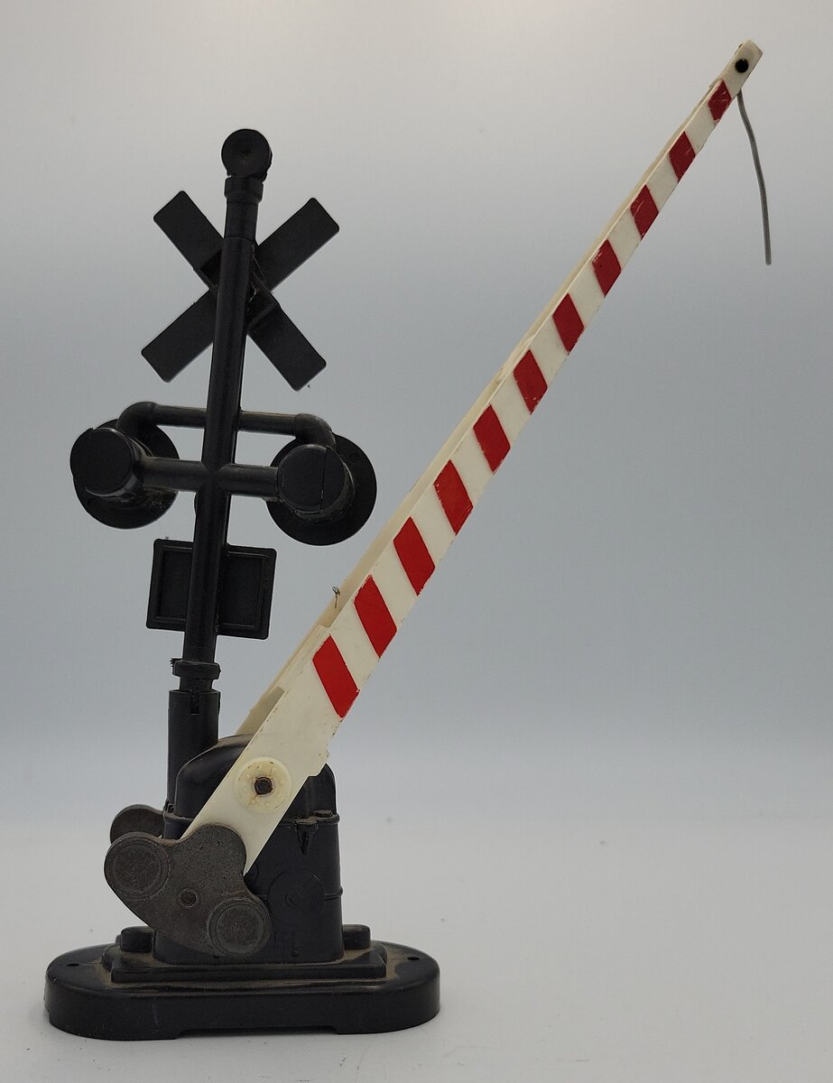 Lionel 262 O Gauge Automatic Highway Crossing Signal Gate