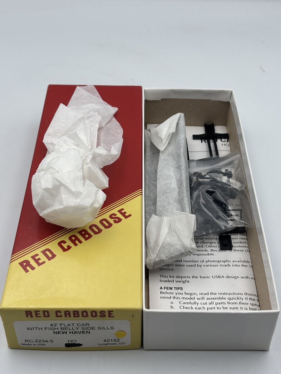 Red Caboose RC-2234-5 HO 42' Flatcar With Fish Belly Side Sills New Haven Kit