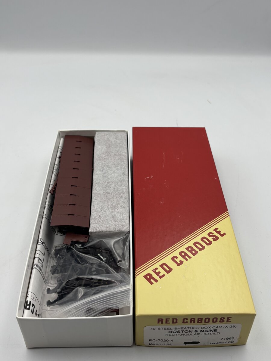 Red Caboose RC-7020-4 HO 40' Steel-Sheathed Boxcar (X-29) Boston & Maine Kit