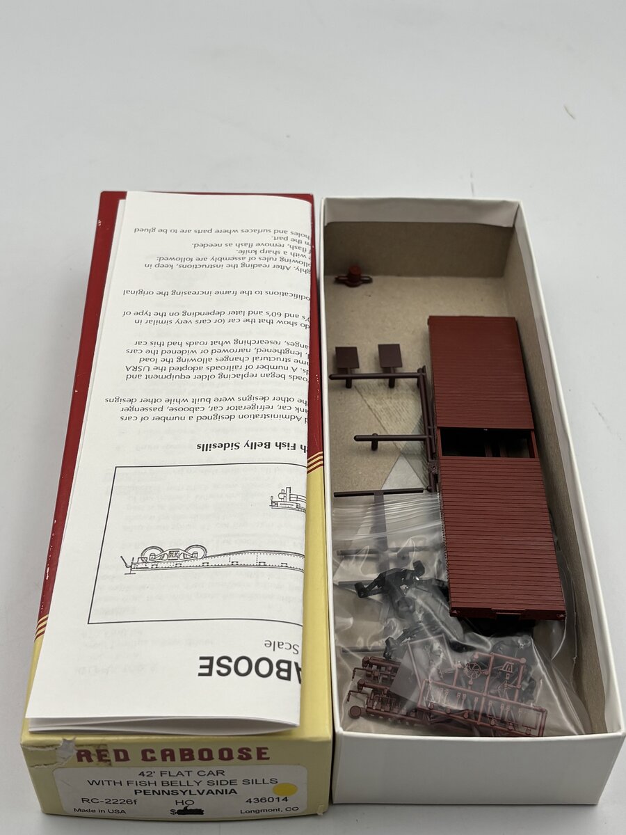 Red Caboose RC-2226F HO 42' Flatcar With Fish Belly Side Sills Pennsylvania Kit