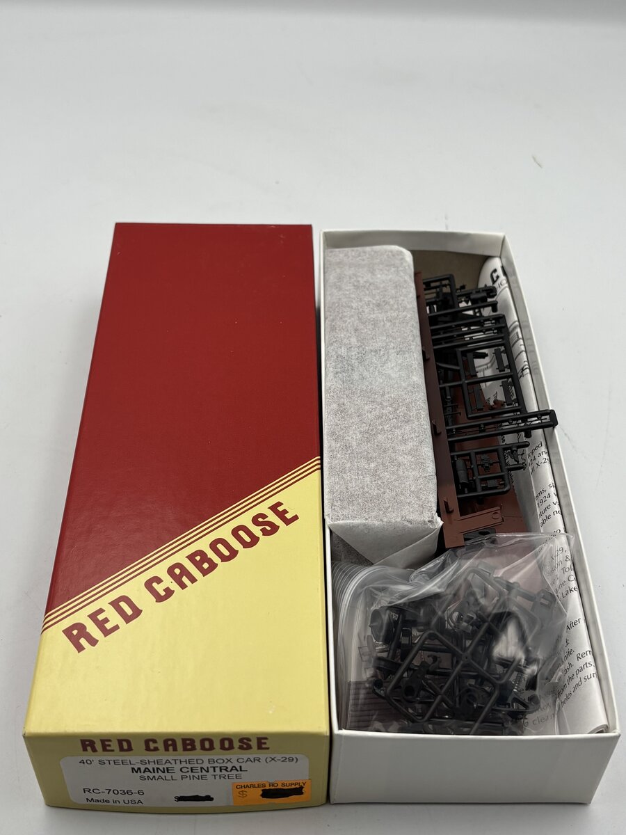 Red Caboose RC-7036-6 HO 40' Steel-Sheathed Boxcar (X-29) Maine Central Kit