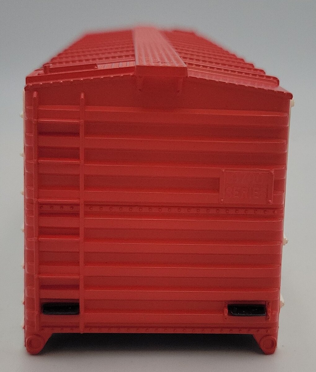 Lionel 19908-1 Red and White 1989 Season's Greetings Christmas Boxcar Shell