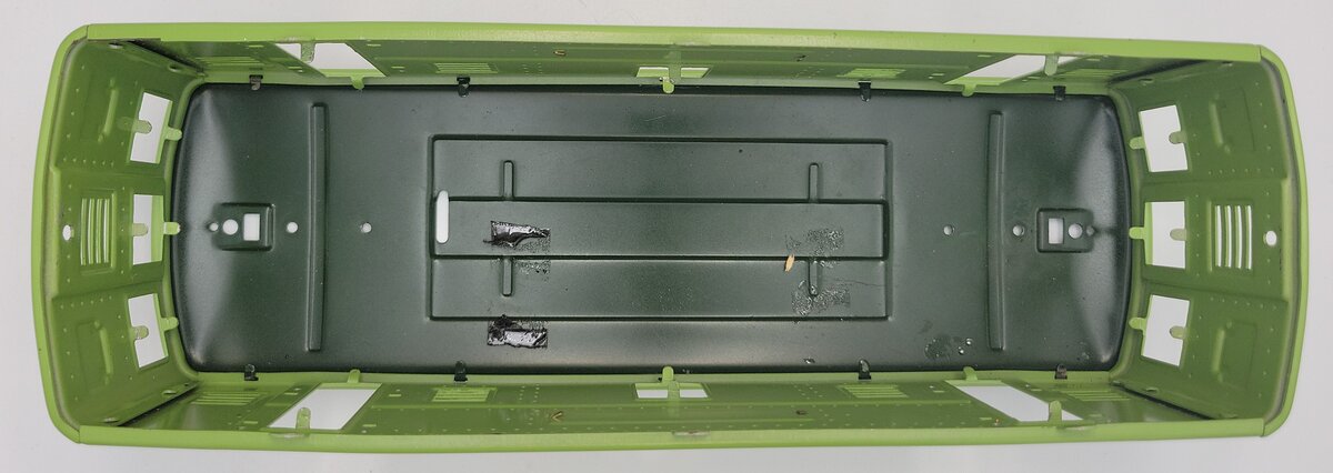 MTH 10-1066-2 Standard Gauge Tinplate Two Tone Green Electric Locomotive Body