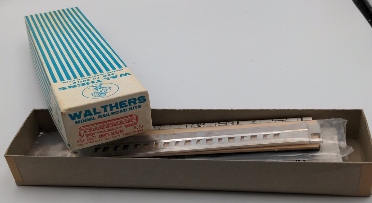 Walthers 933-6677 HO Scale Coach Sleeper Kit