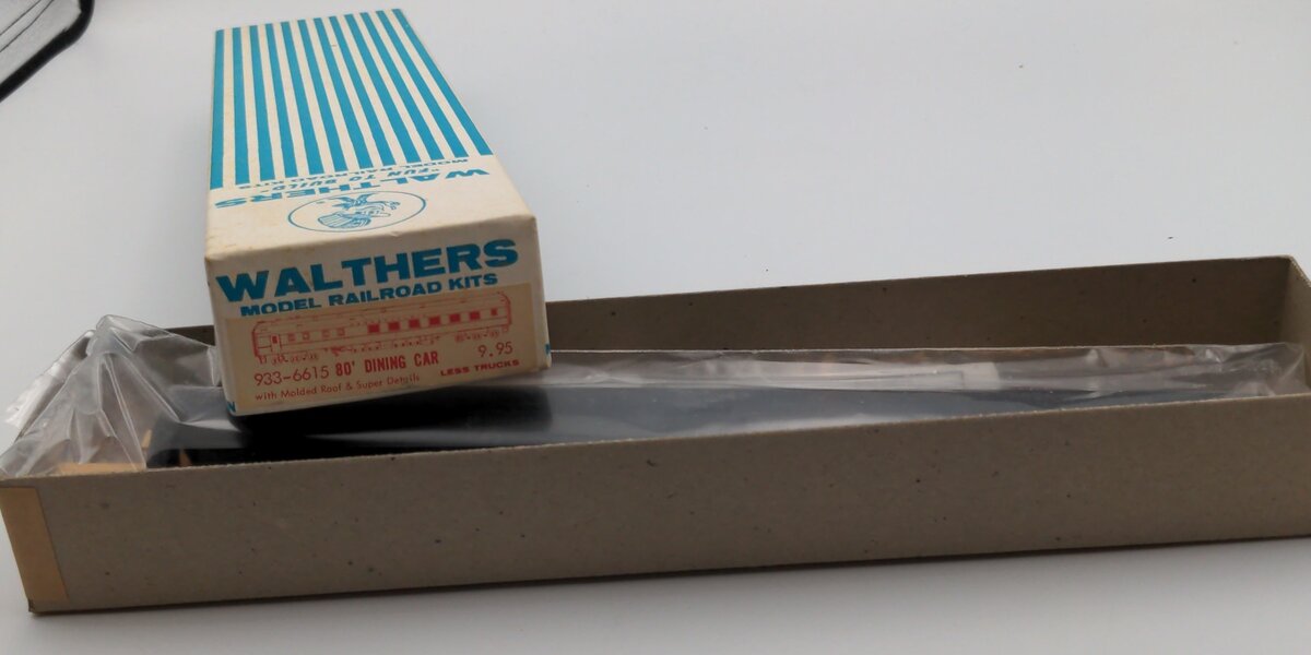 Walthers 933-6615 80' Pennsylvania Dining Car Kit