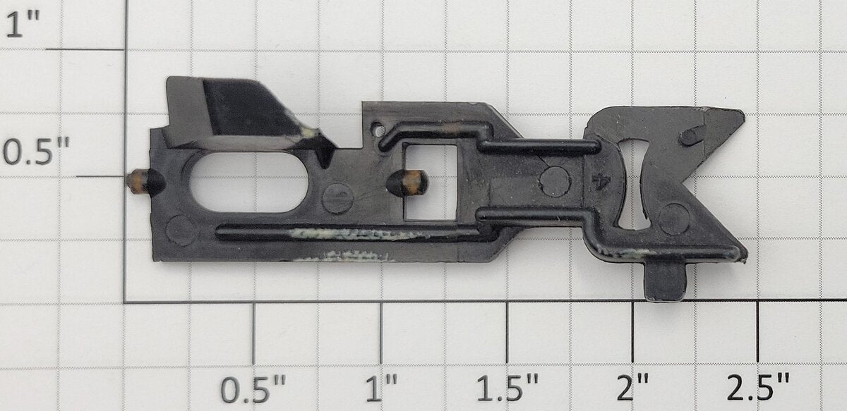 Marx MX-19 O Gauge Plastic Scissor Tilt Automatic Coupler