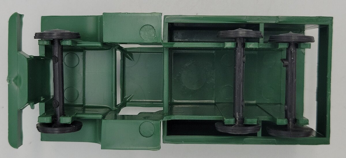 Marx MX- MVAT Green Plastic Marx Military Vehicle Army Truck