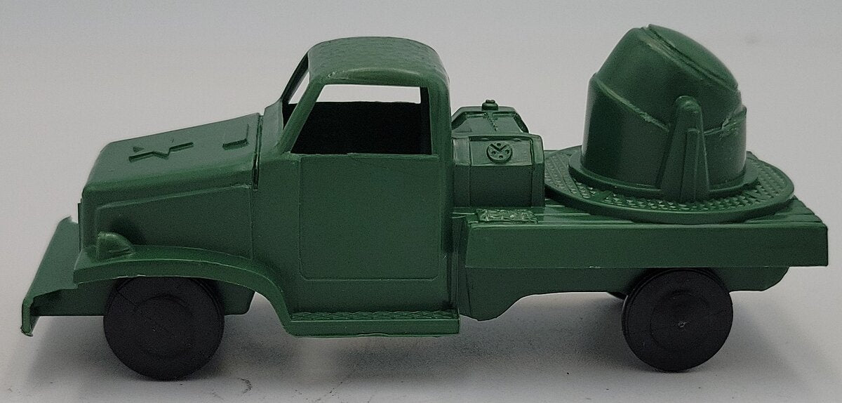 Marx MX- MVST Green Plastic Marx Military Vehicle Searchlight Truck