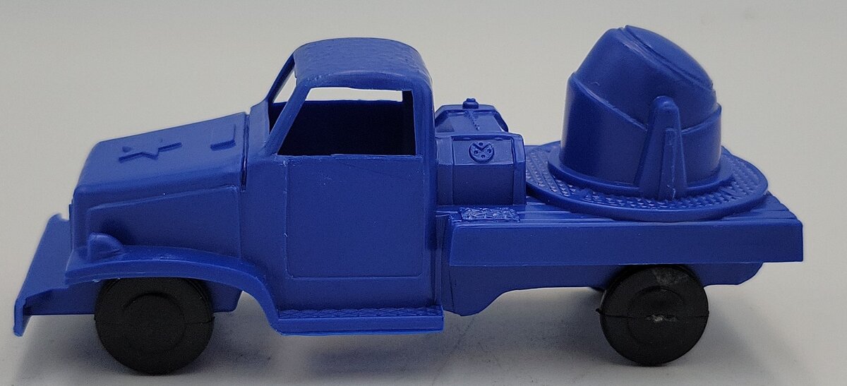 Marx MX- MVST Blue Plastic Marx Military Vehicle Searchlight Truck