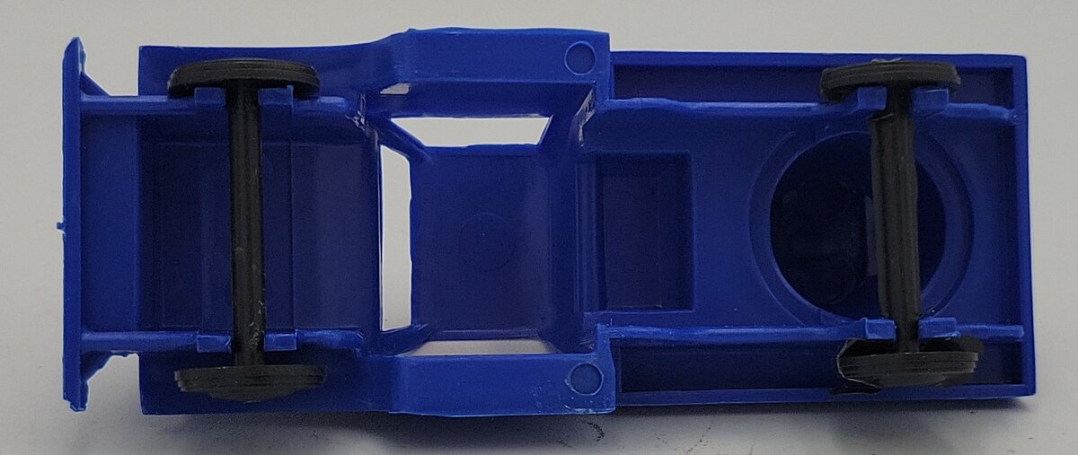 Marx MX- MVST Blue Plastic Marx Military Vehicle Searchlight Truck