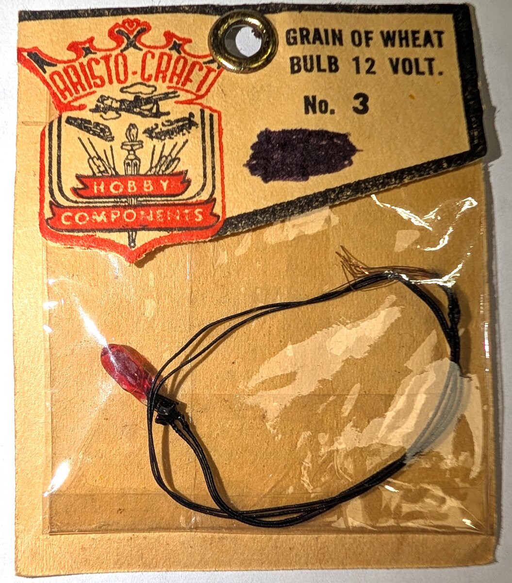 Aristo-Craft No.3-G Scale 12 Volt Red Grain of Wheat Light Bulb