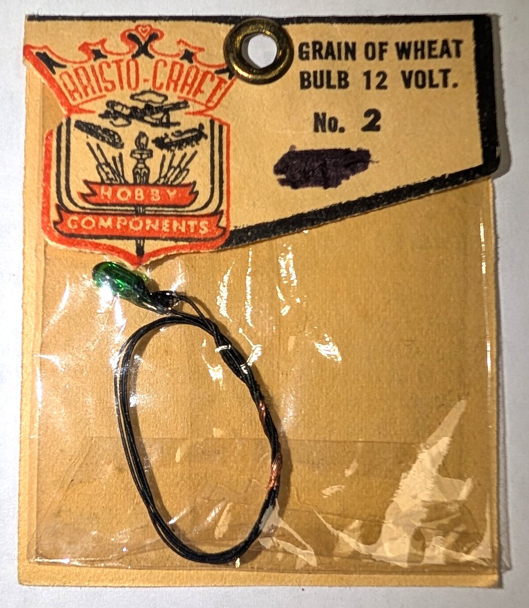 Aristo-Craft No.2 - 12 Volt Grain-O-Wheat Green Light Bulb