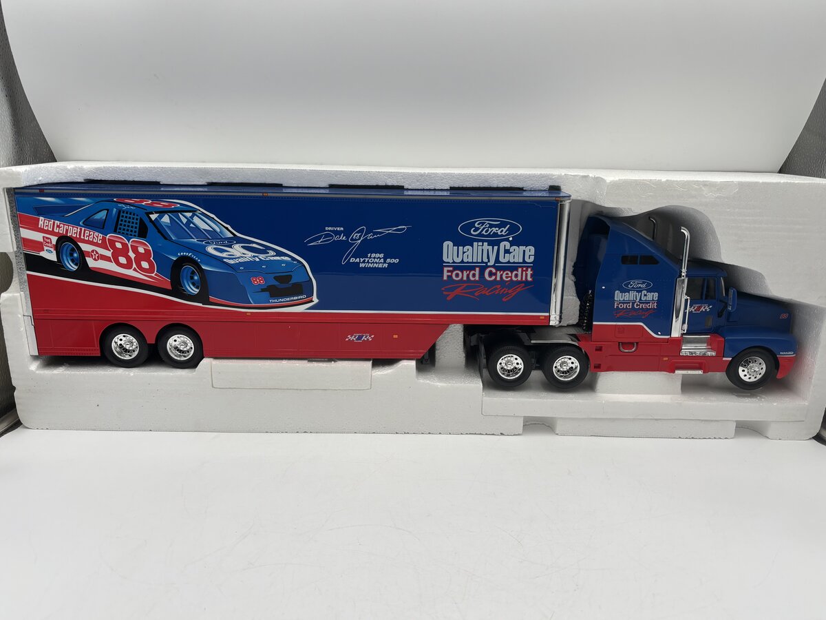 Scaleworks 10020 1:24 Scale Dale Jarrett #88 Transporter