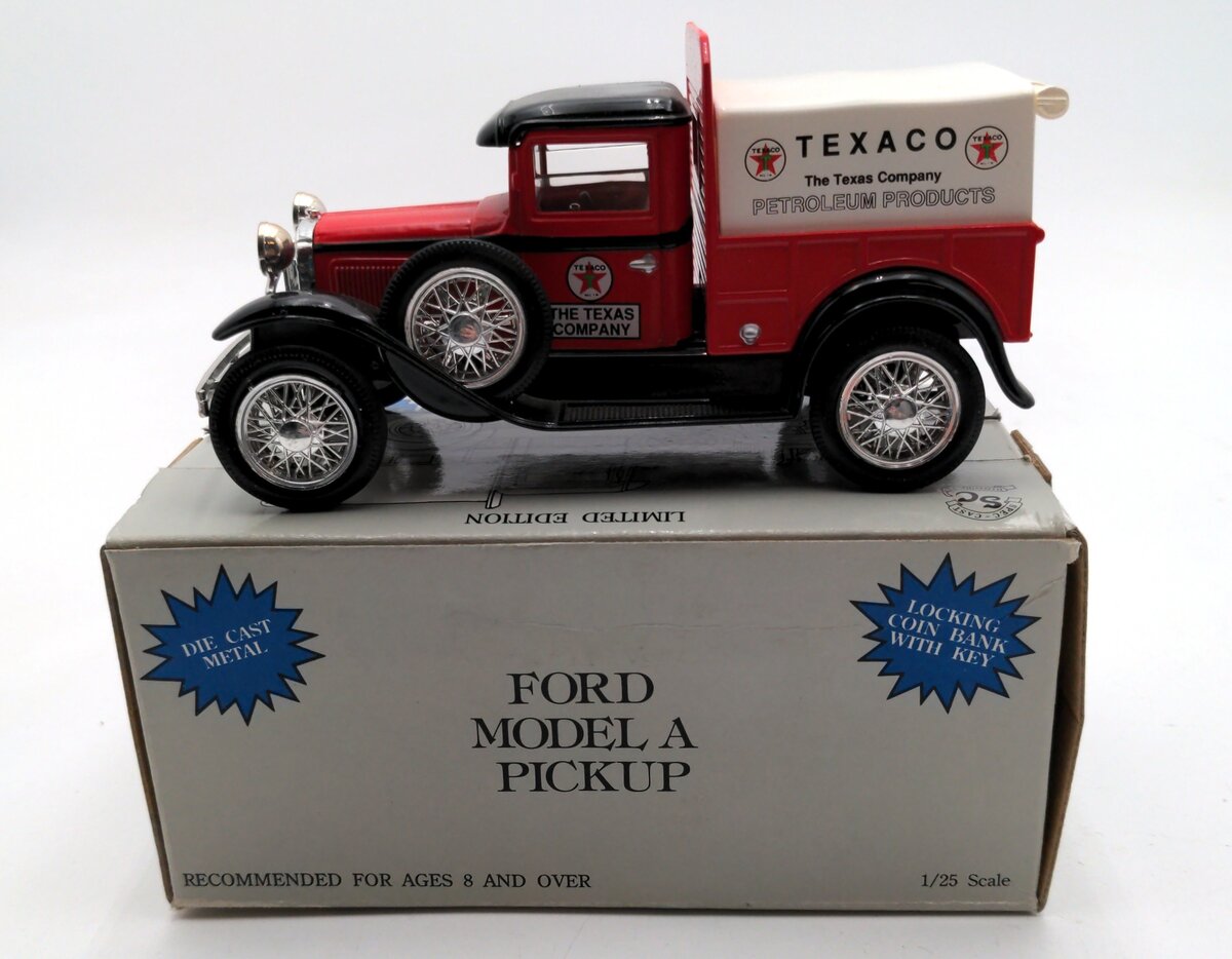 Ertl 1046 1/25 Scale Texaco Petroleum Model A Pick Up Coin Bank
