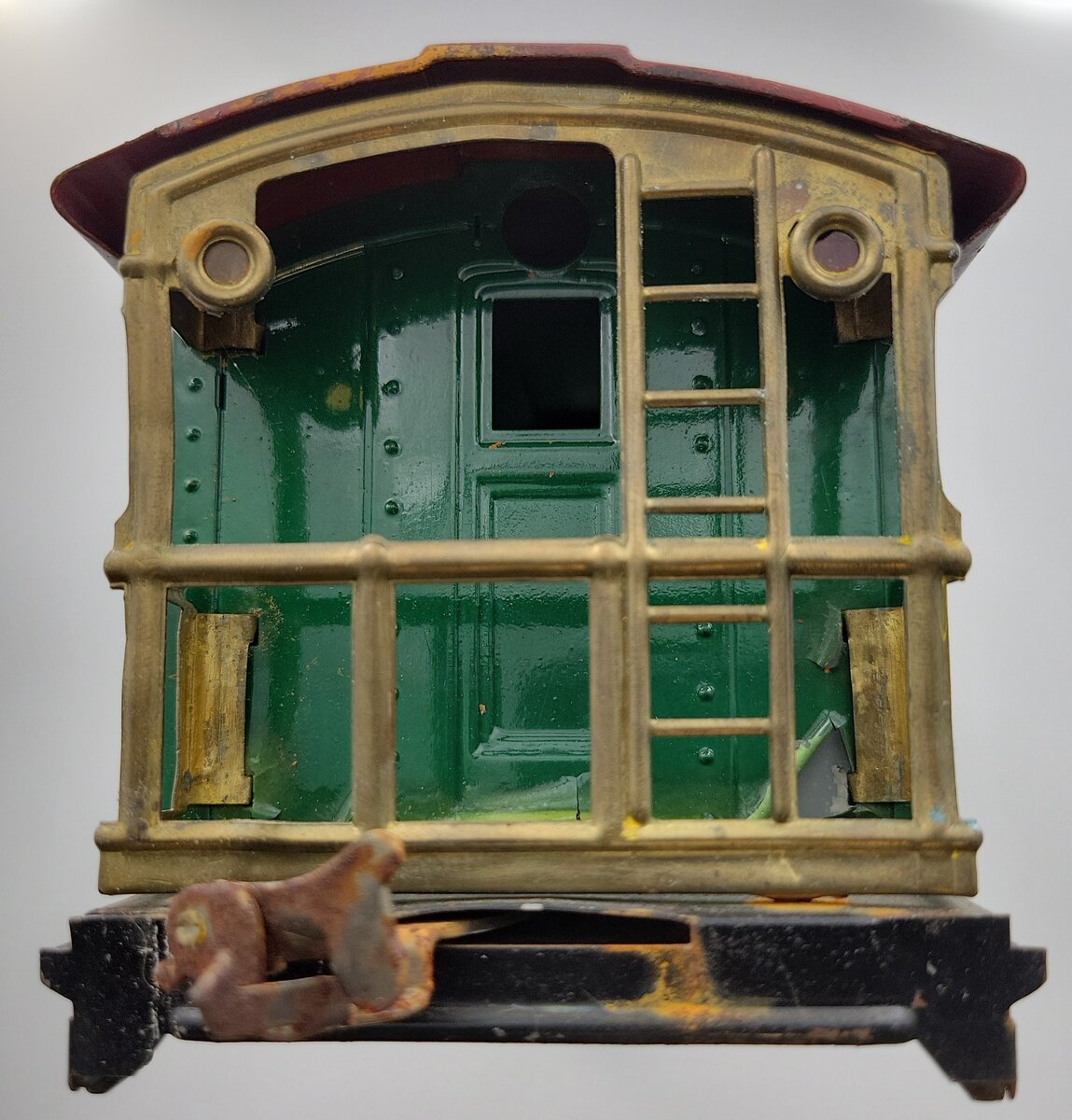 Lionel 517-1 Standard Repainted Green Caboose Frame & Shell with Brass Railing