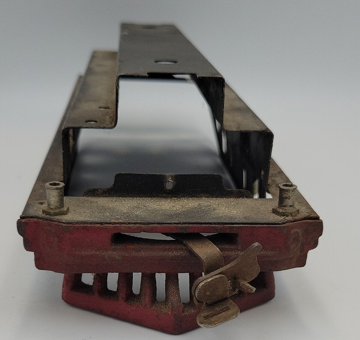 Lionel 380E-2 Standard Gauge Bottom Frame Chassis with Trim