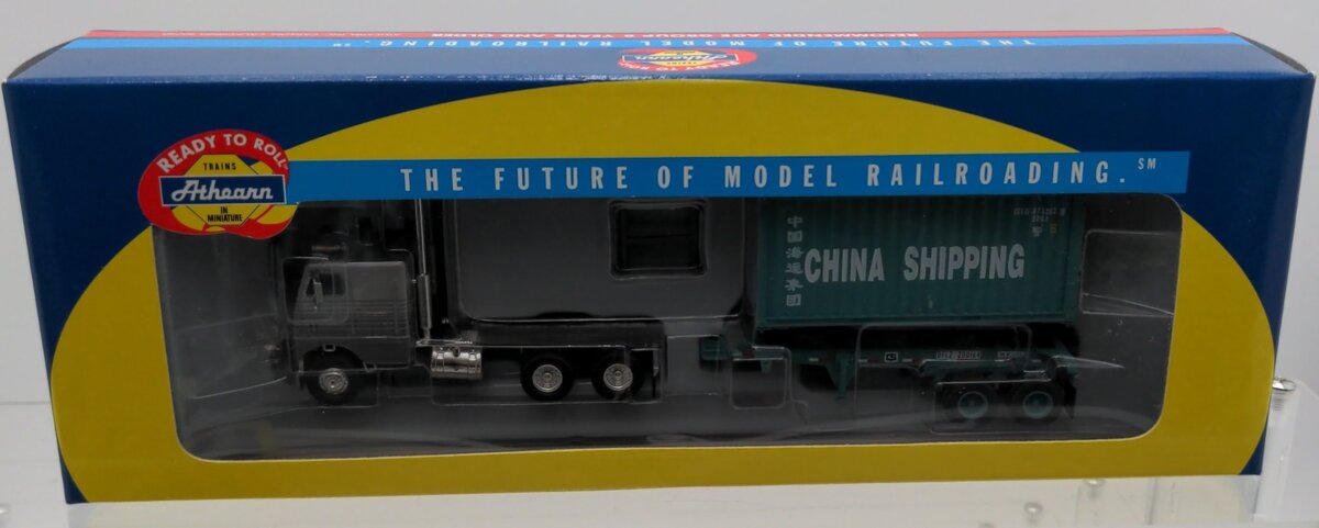 Athearn 92133 HO China Shipping 20' Container Chassis & Freightliner Tractor # 1