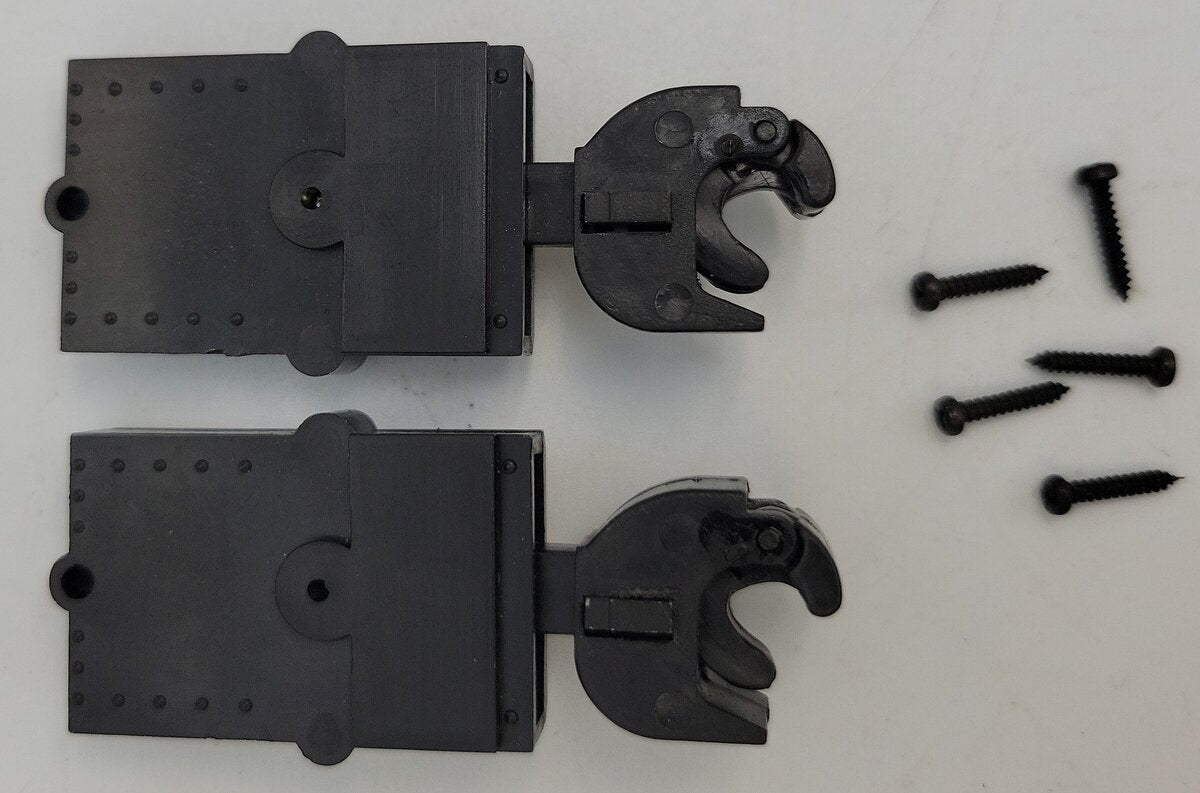 Acme 0316-1 G Scale Operating Knuckle Coupler with Gearbox (Set of 2)
