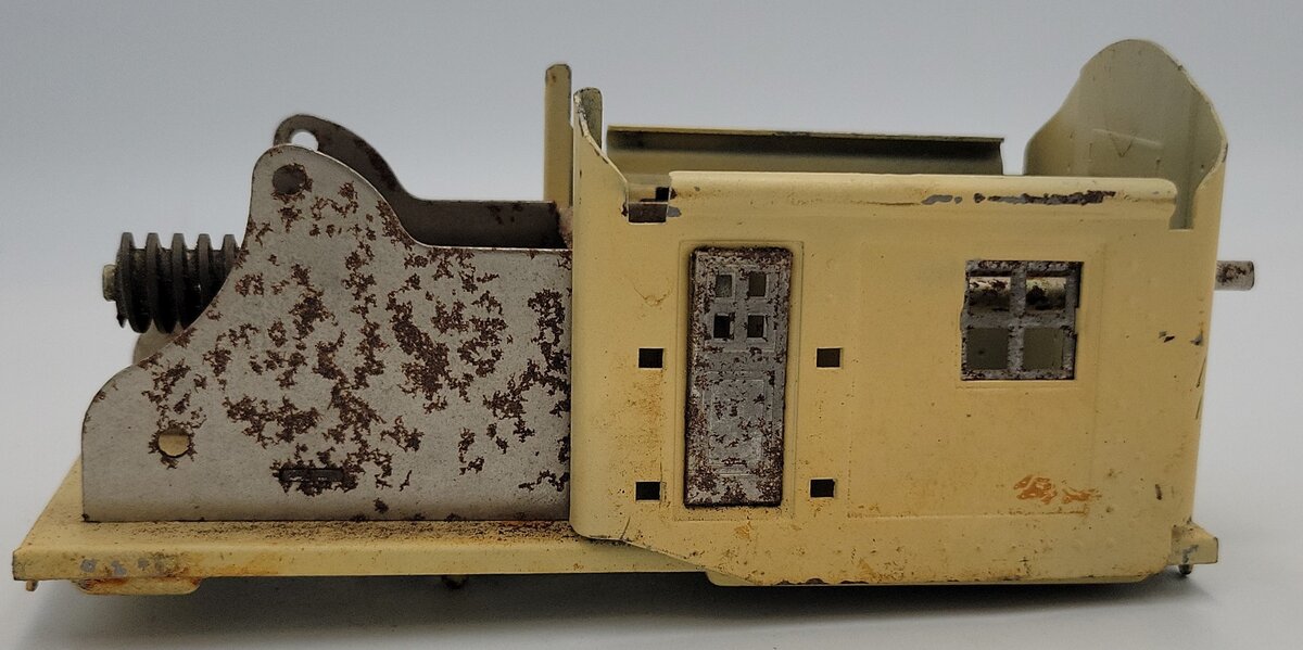 Lionel 810-9 O Gauge Prewar Crane Car Shell with Mechanism, Doors and Windows