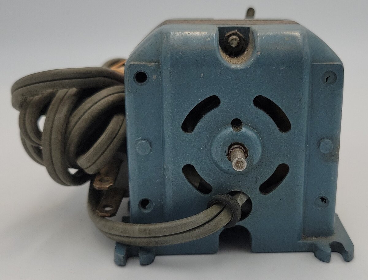 Gilbert Erector A49 Erector Electric Motor with Forward and Reverse Gearing