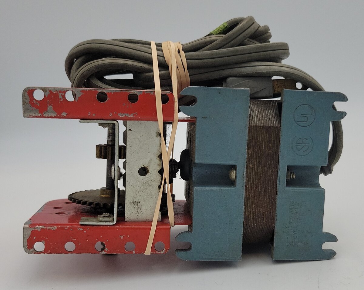 Gilbert Erector A49 Erector Electric Motor with Forward and Reverse Gearing
