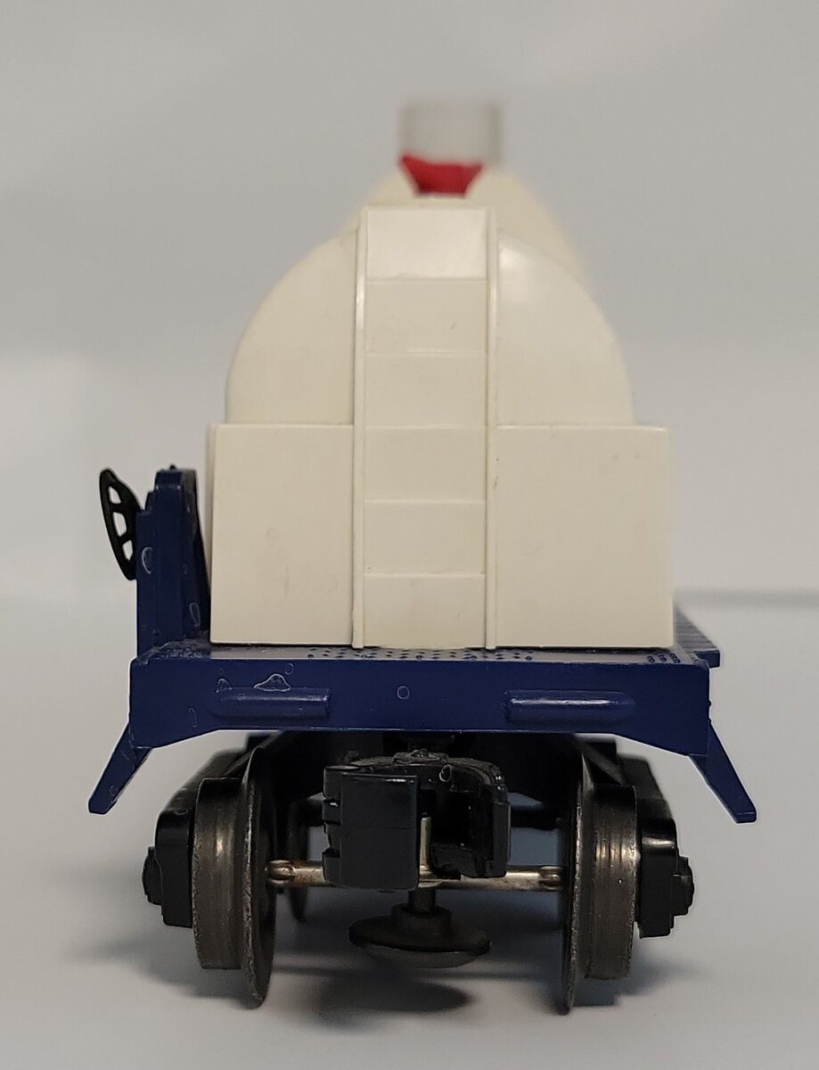 Lionel 3470-1 O Gauge Target Launcher Car without Balloon or Basket
