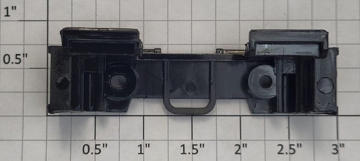 Lionel 8625-515 Black Plastic Front Pilot and Steps with Rail