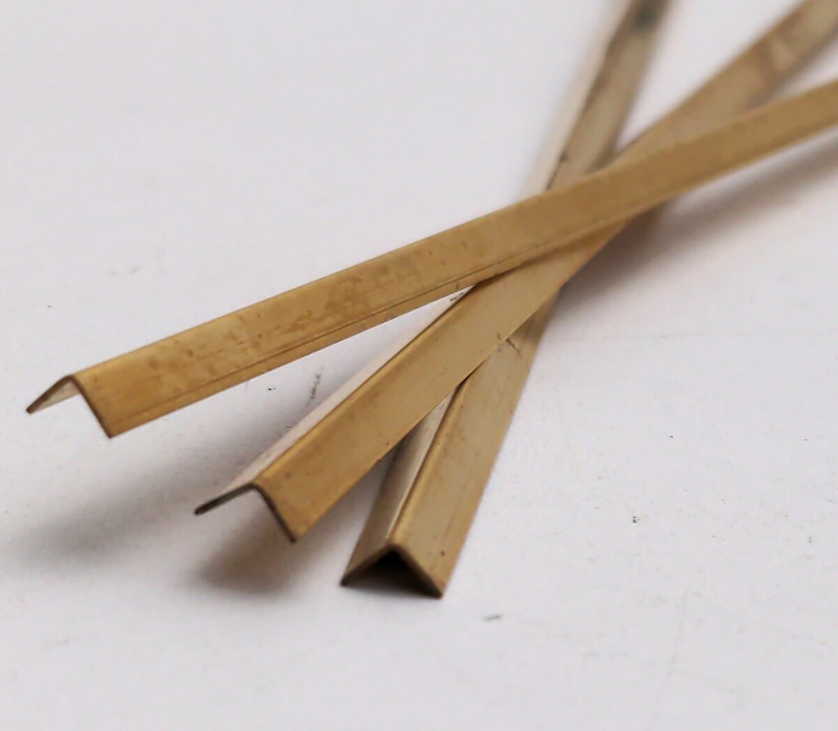 K&S 172 5/32" x 12" Brass Angle Single Piece