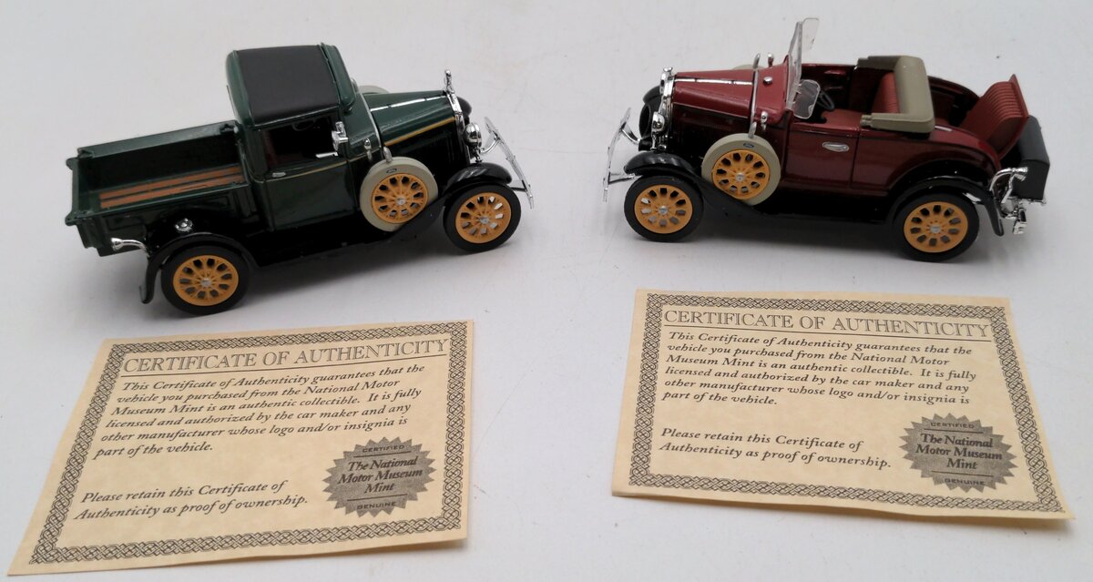 National Motors Museum Mint SS-T5330A 1931 Ford Pickup & Ford Roadster Model A
