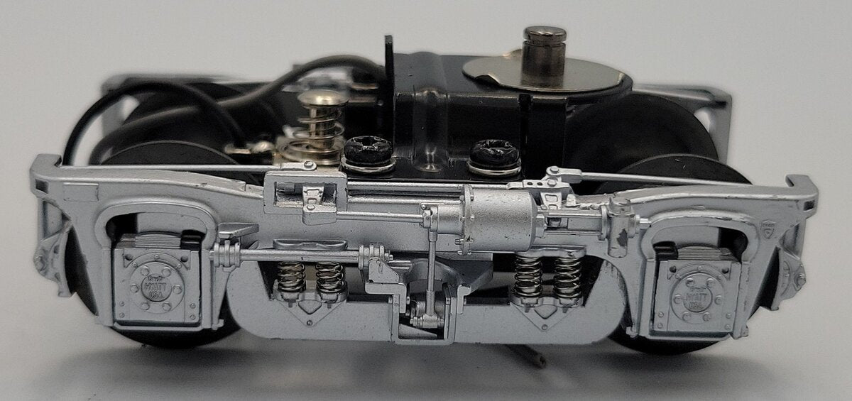 Lionel 15356-50 Silver Passenger Car Collector Sprung Truck w/o Coupler