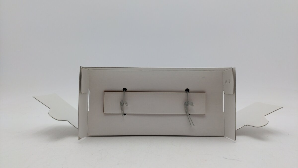 Ertl 02825 1:43 Scale Deli Supply 1950 Chevy Panel Truck Classic Diecast LN/Box