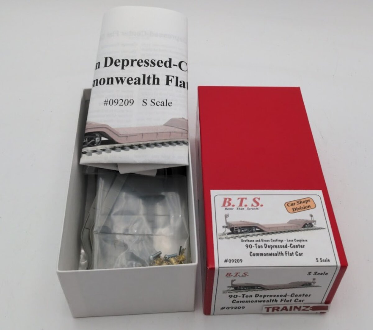 B.T.S. 09209 S Scale 90-Ton Depressed Center Commonwealth Flat Car Kit