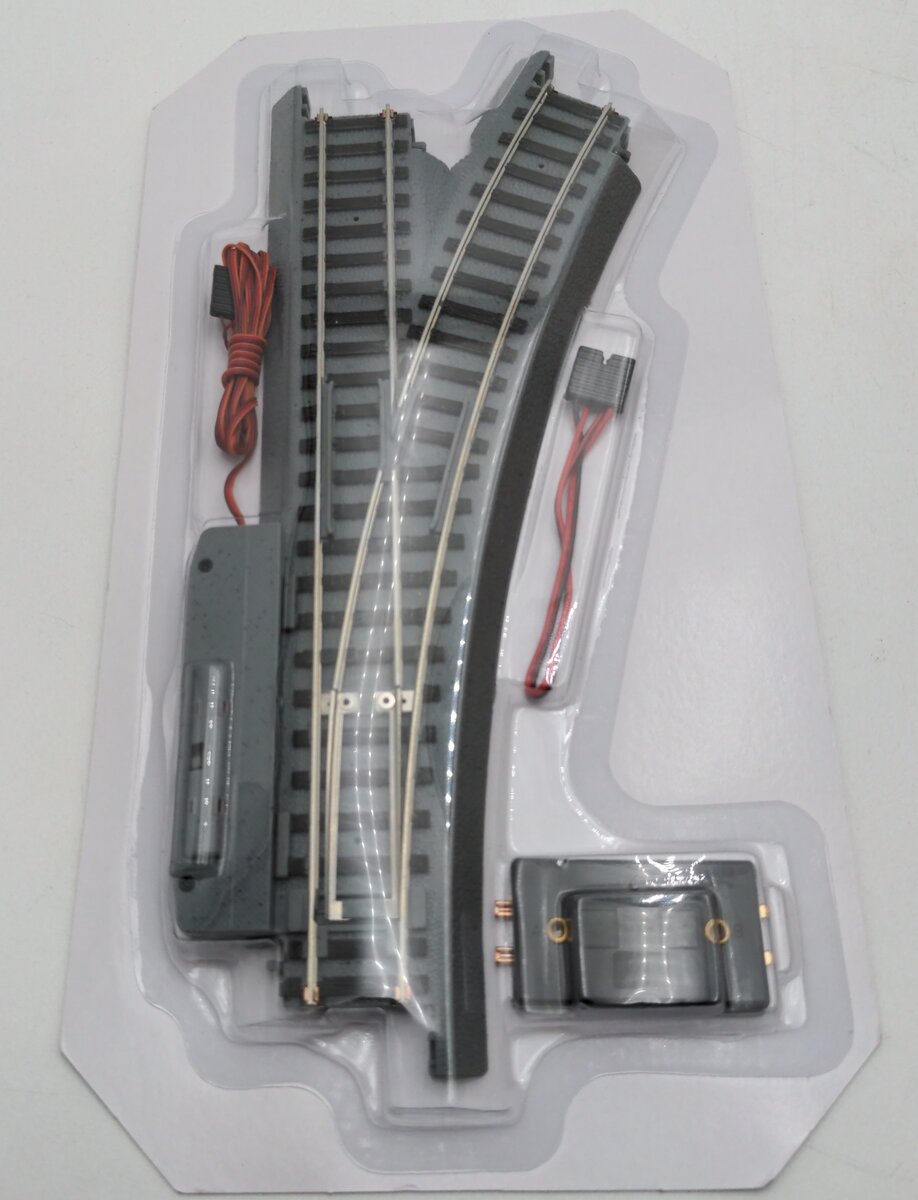 Hawthorne Village 14-02040-002 HO Gauge Power-Loc Right Switch Turnout