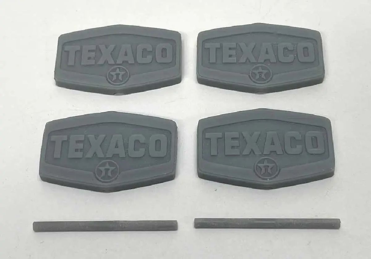 Phoenix Precision Models 30651 N Texaco Gas Station Signs 3-D Kit (Set of 2)