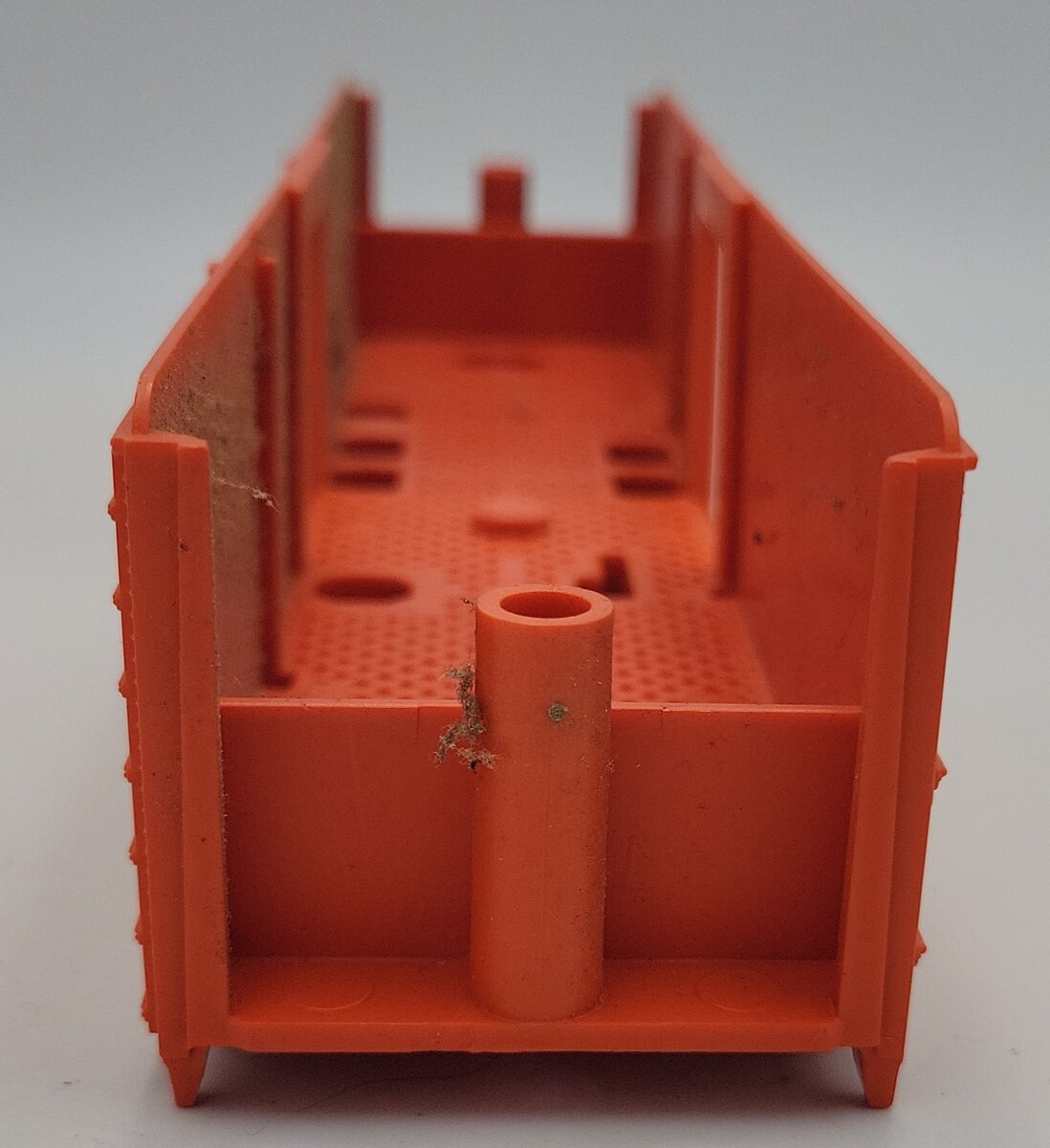 Lionel 6672-4 O Gauge Orange & Black Western Maryland Reefer Car Shell w/o Doors