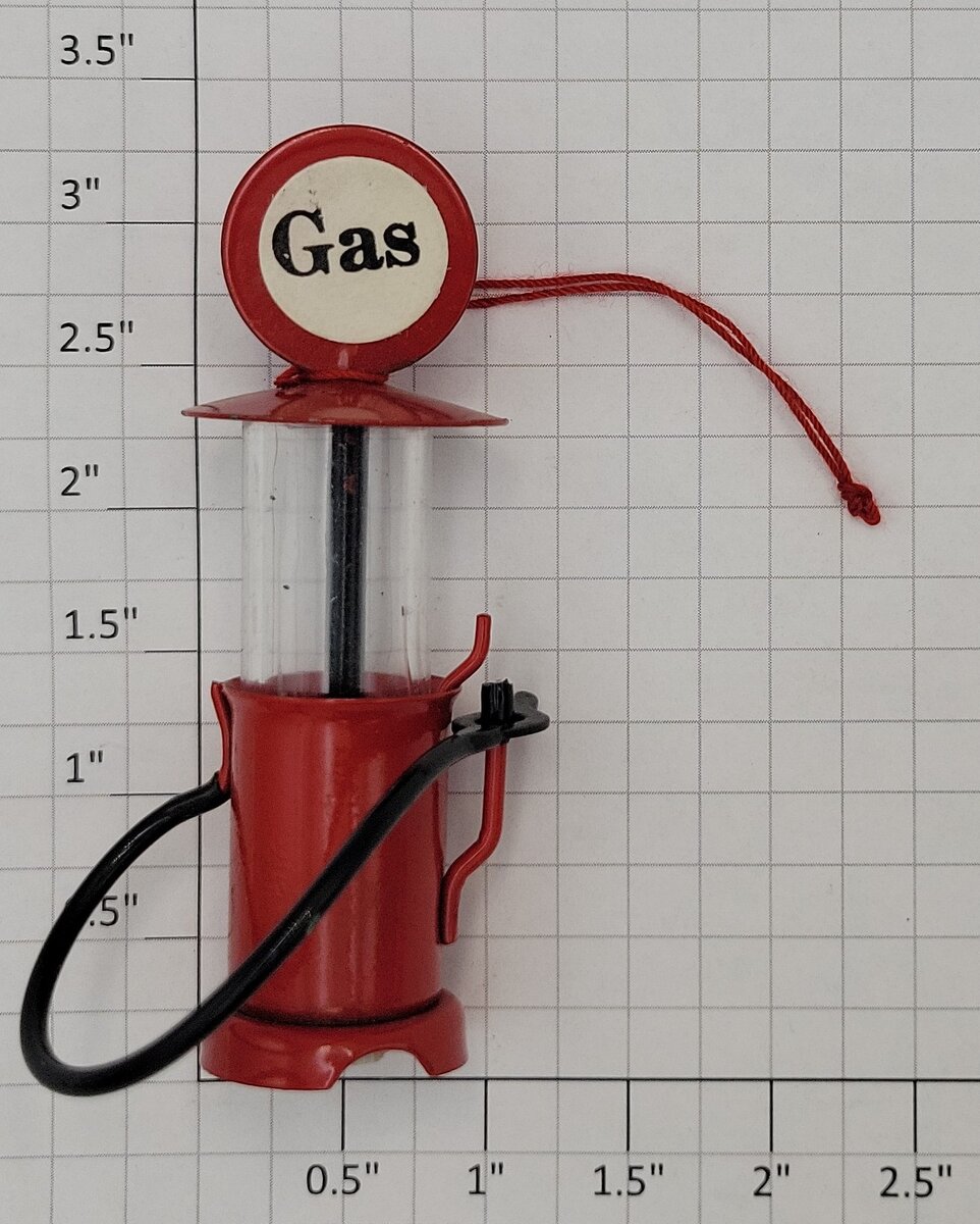 Acme 1151-25 HO Scale Red and White Santa's Best Christmas in Vermont Gas Pump