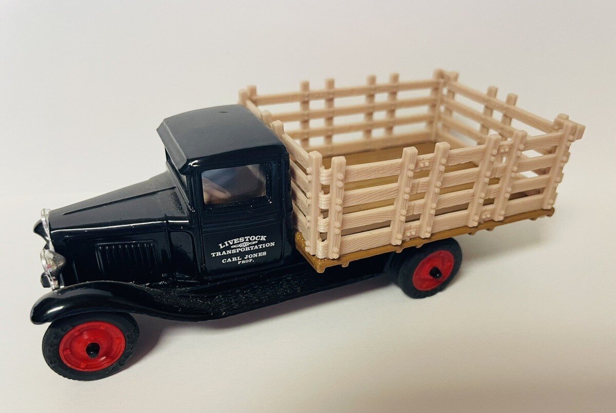 Ertl 2503 1:43 Livestock Transportation Carl Jones Prop. 1930 Chevy Stake Truck