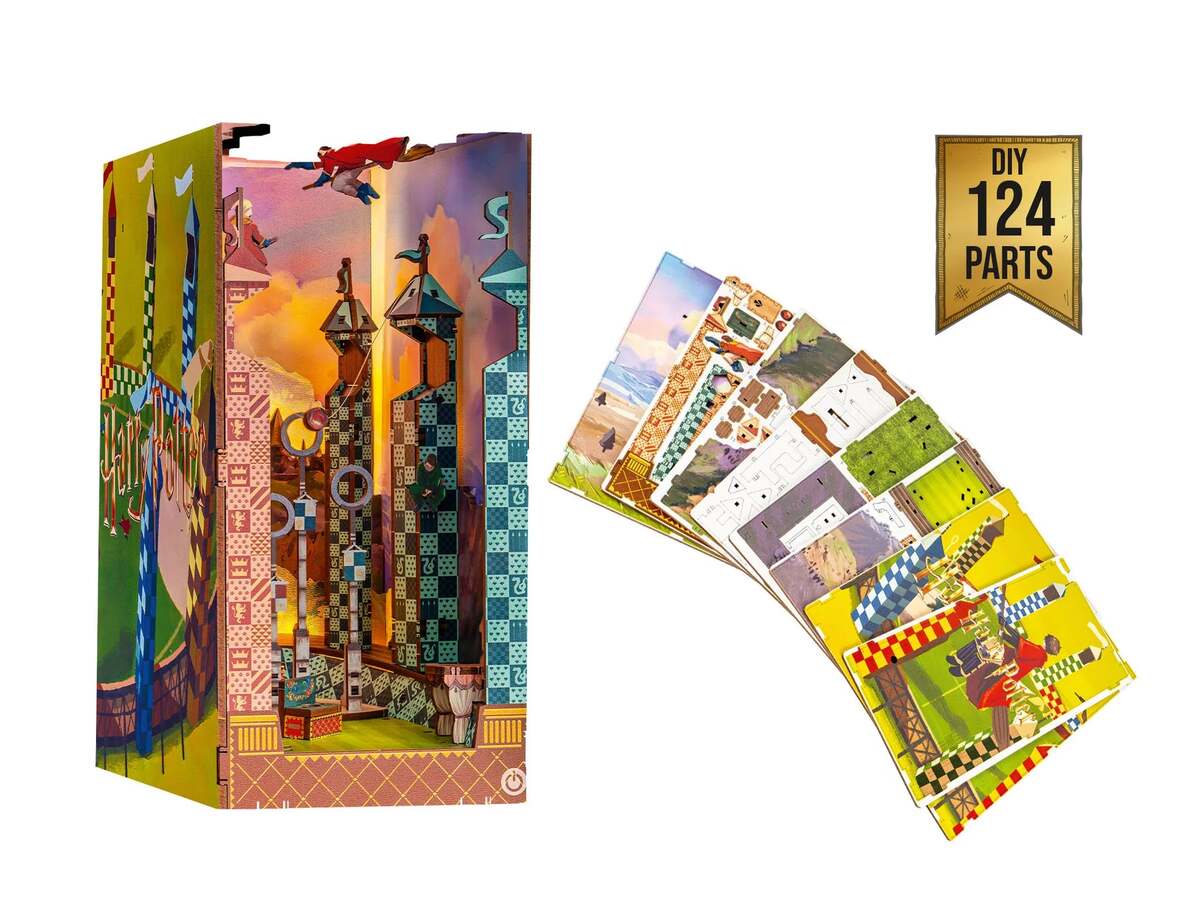 Revell 00532 Harry Potter - Quidditch Field Tiny Adventures Book Nooks