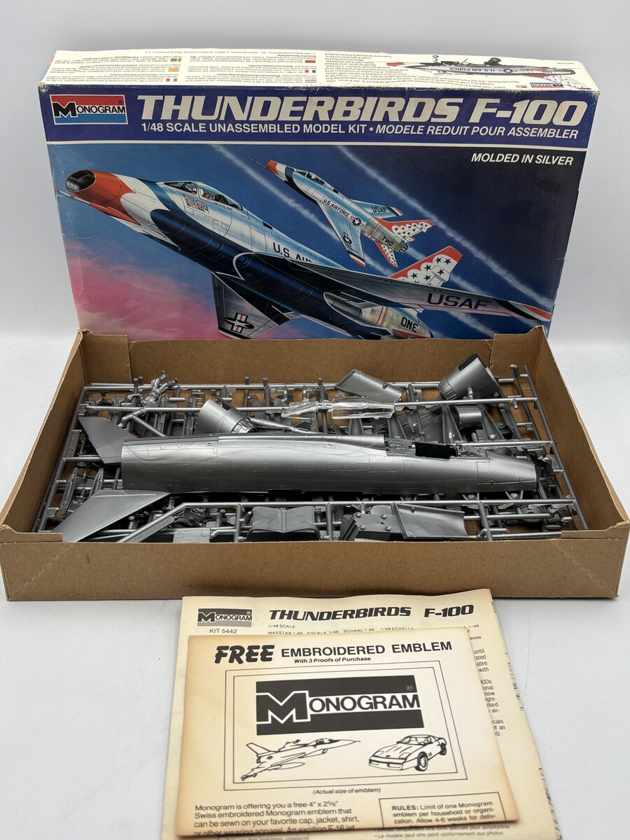 Monogram 5442 1:48 Thunderbirds F-100 Kit