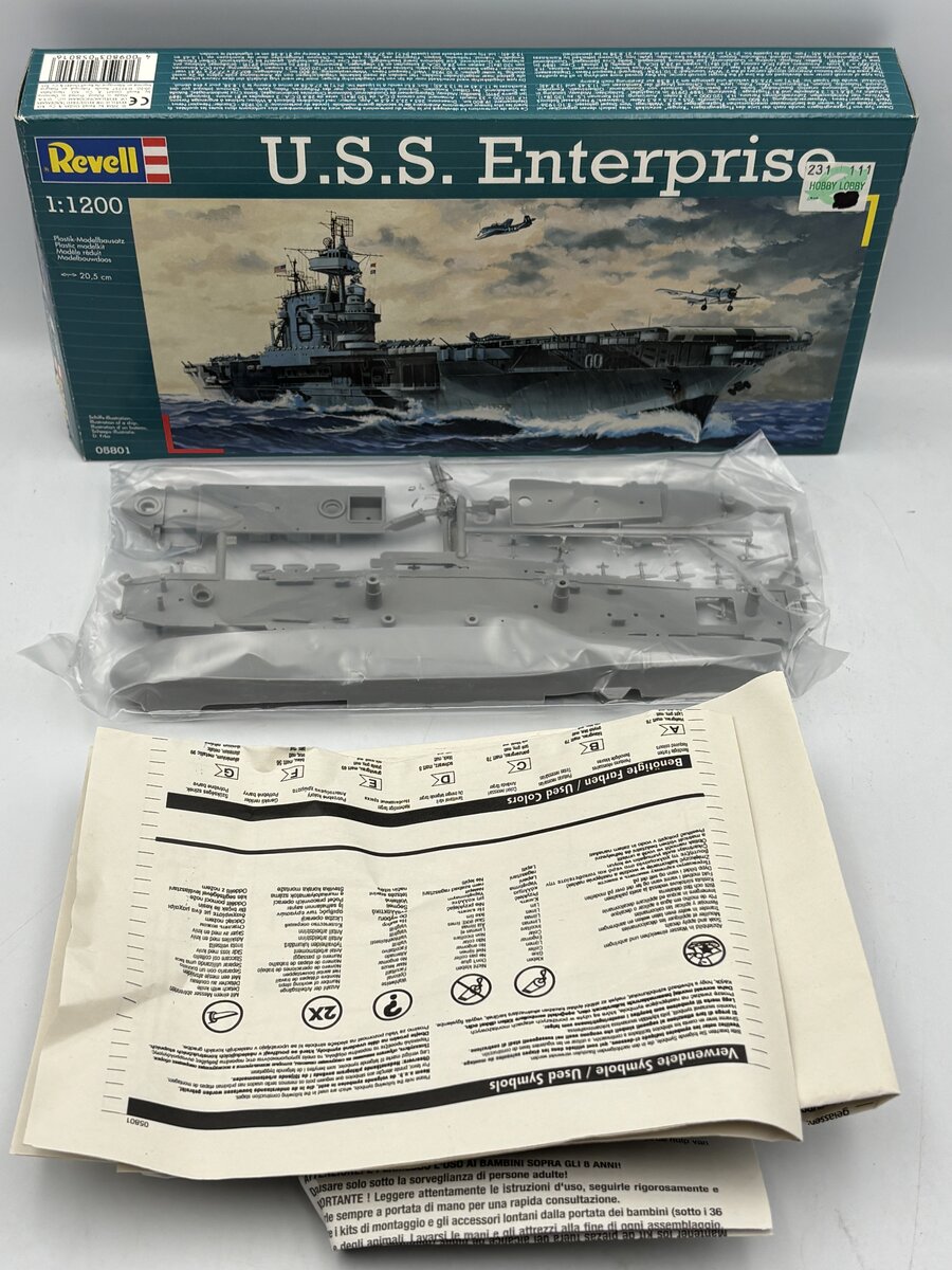 Revell 05801 1:1200 U.S.S. Enterprise Kit