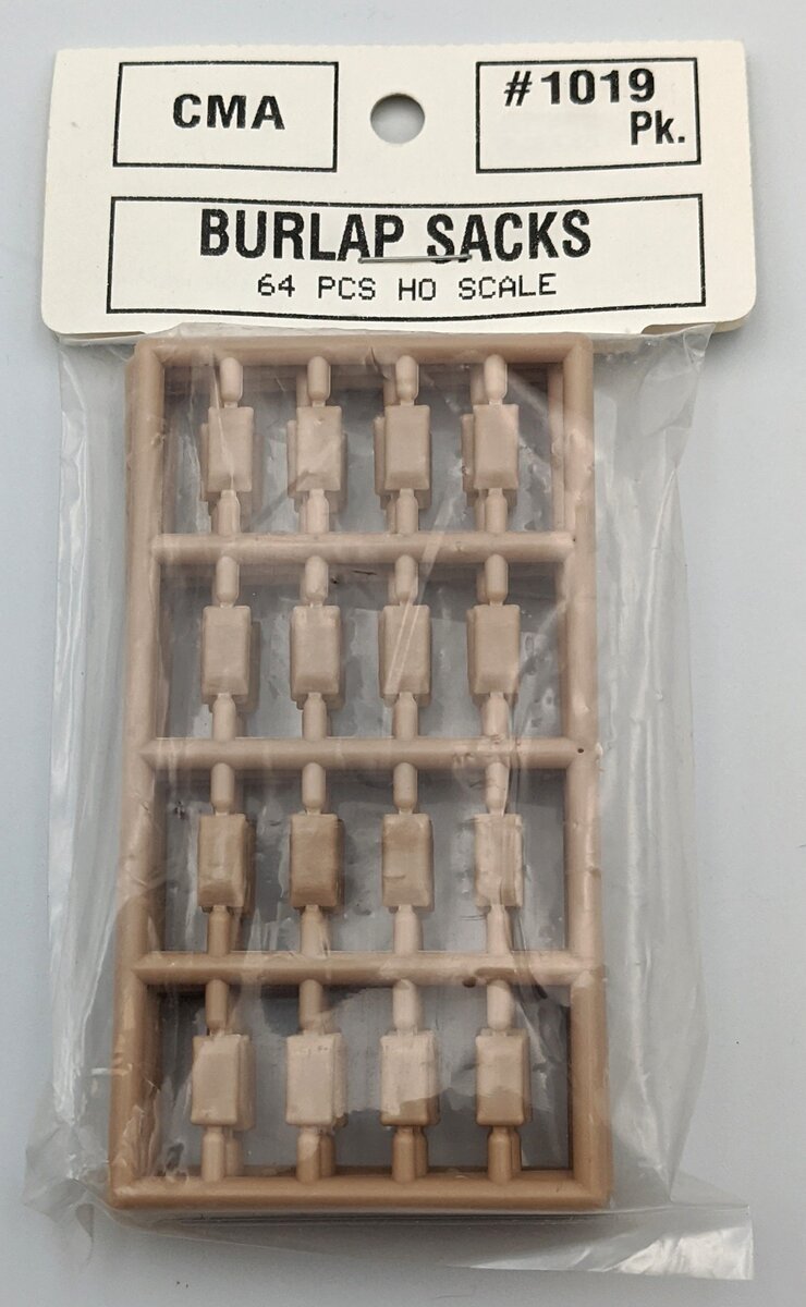 Creative Models Associates 1019 HO Burlap Sacks (64 Pack)