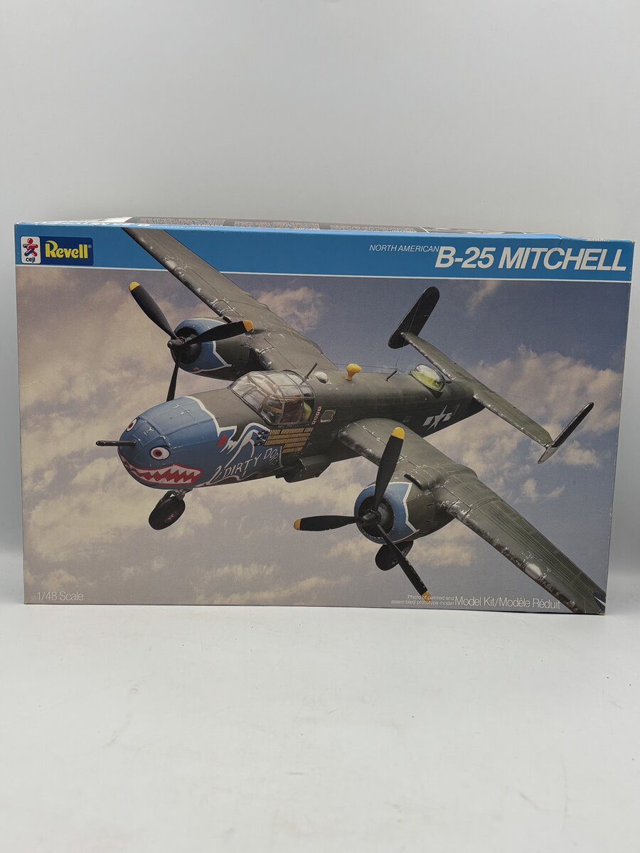 Revell 4585 1:48 North American B-25 Mitchell Kit