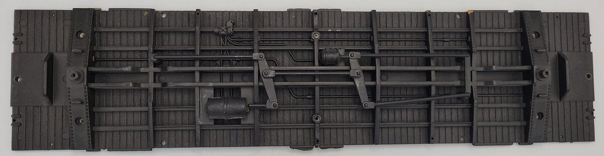 Aristo-Craft 46000-3 G Scale Box Car Brown Floor Underframe w/ Air Lines & Tank