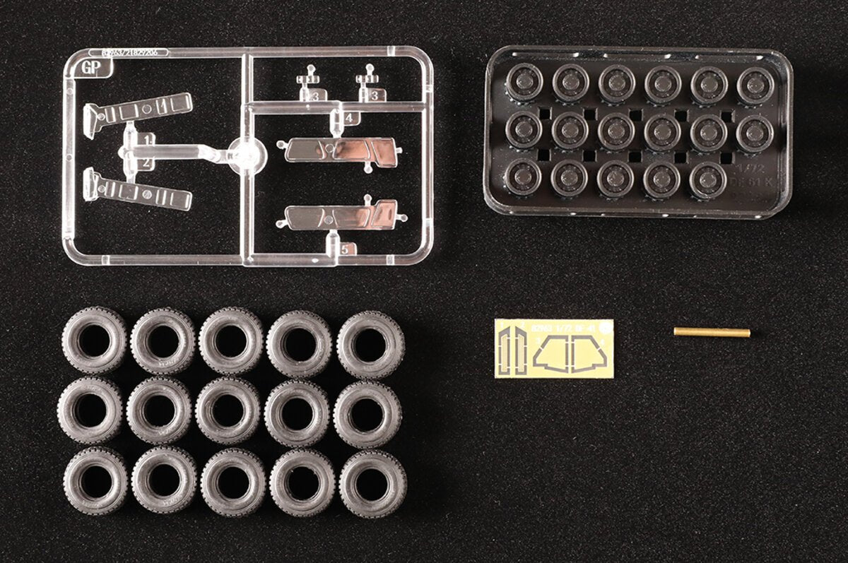 Hobby Boss 82964 1:72 DF-61 ICBM Plastic Armor Model  Kit