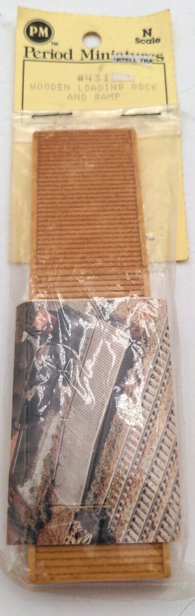 Period Miniatures 431 N Scale Wooden Loading Dock & Ramp