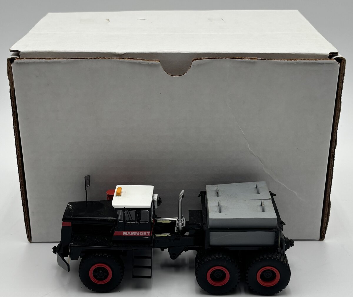 Miniatur Models 50071 1:50 Mack M-45 Heavy Tractor Mammoet