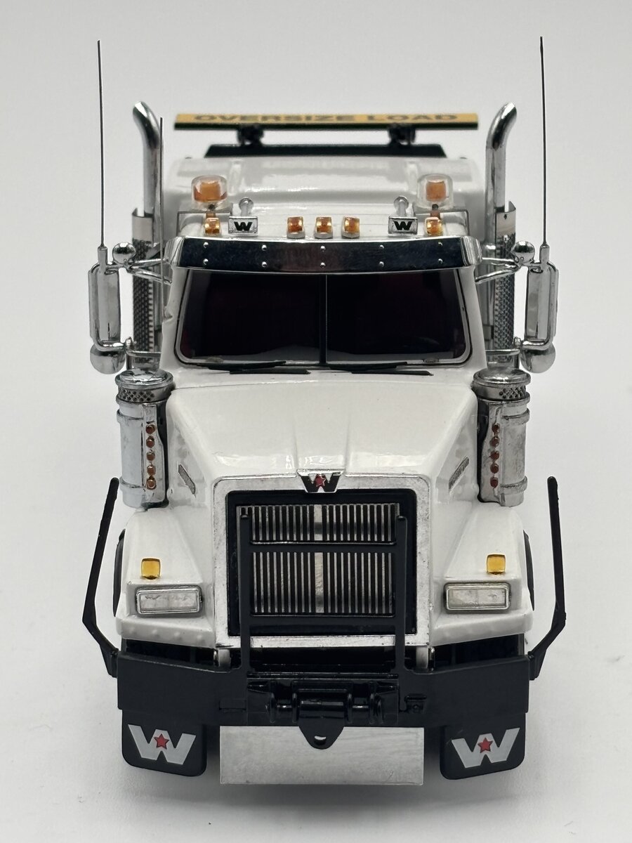 WSI 34-2004 1:50 White Western Star 4900-1 Semi-Tractor w/Ballast Box