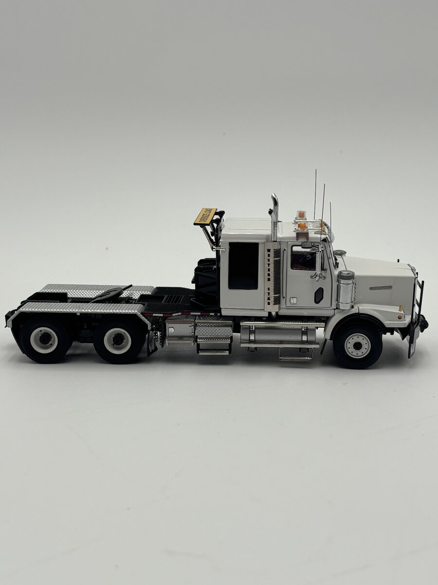 WSI 34-2004 1:50 White Western Star 4900-1 Semi-Tractor w/Ballast Box