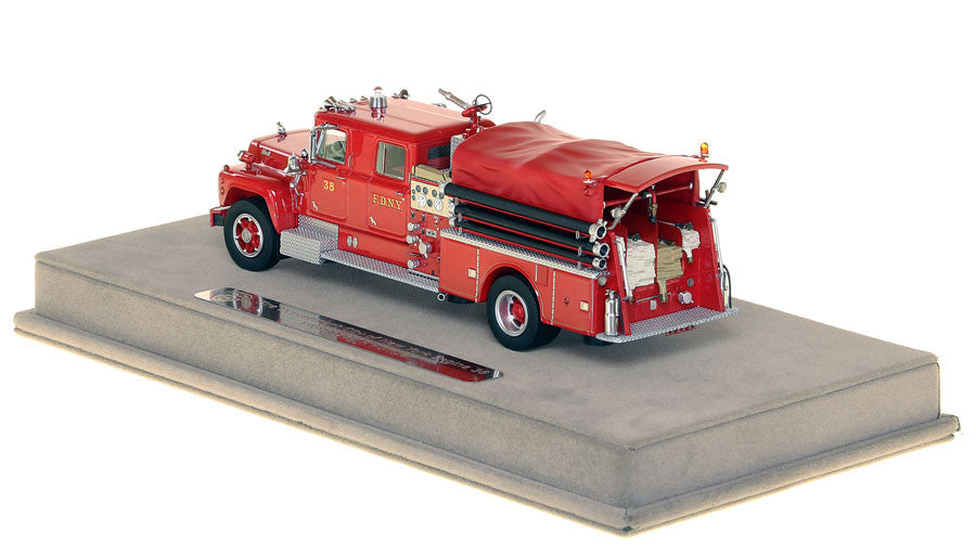 Fire Replicas FR074-38 1:50 Bronx R-Model 1969 Pumper Engine 38 LN/Box